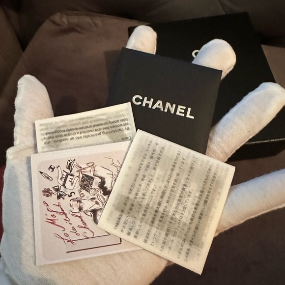 EUC Chanel Coco Mark 2005 Icon Bi-Fold Wallet Leather Pink w/Sticker,Card+Box - Picture 17 of 17